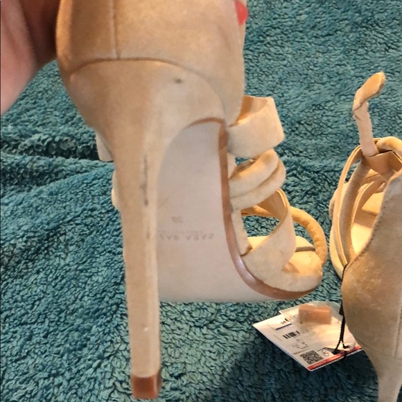 Sandals - Picture 3 of 3